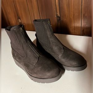 Anne Klein ankle zip front boots